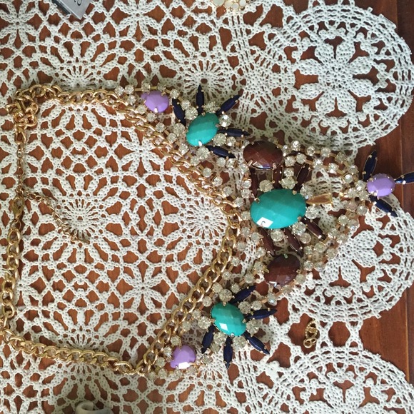 Statement necklace - Picture 2 of 2