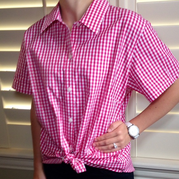 Liz Claiborne Tops - NWOT Liz Claiborne Gingham Shirt