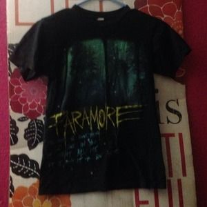 Paramore Band Slim Fit Tee