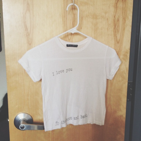 🐣SOLD🐣 Brandy Melville carolina crop top