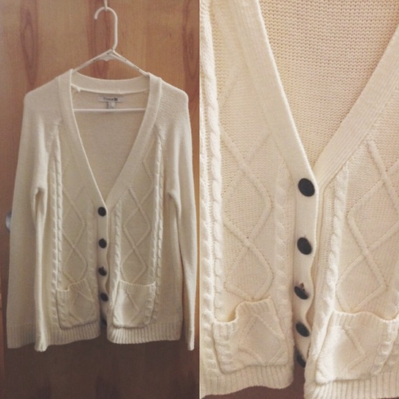 🐣SOLD🐣 Forever 21 cardigan