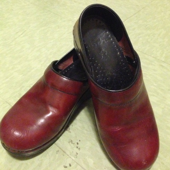 Dark brown/red Dansko Clogs