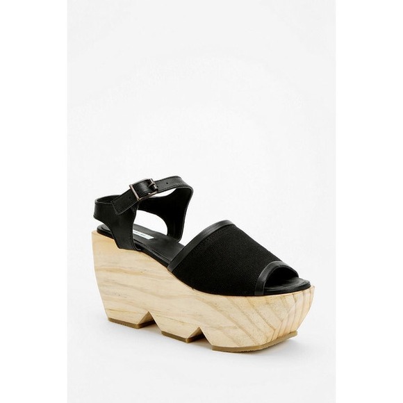 LOOKING FOR!!! kimchi blue wooden platform sandal