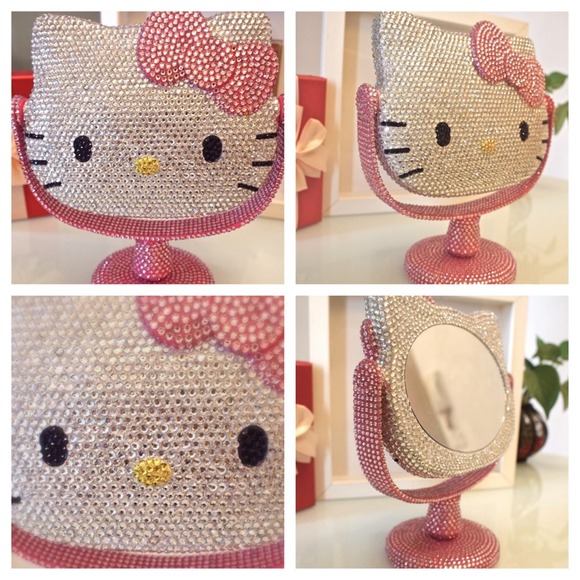 Hello Kitty Mirror for Dresser
