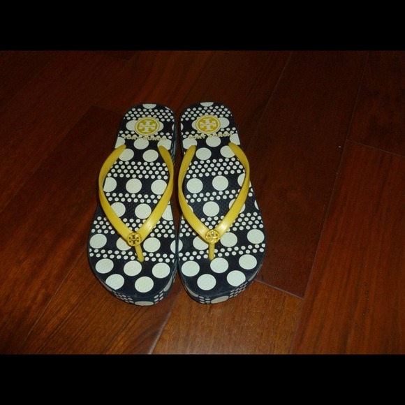 Tory Burch Shoes - Like new Tory Burch Daisy Darby wedge flip flops 9