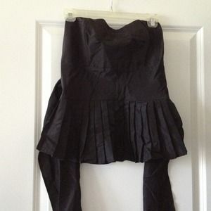 Black sleeveless top with ties