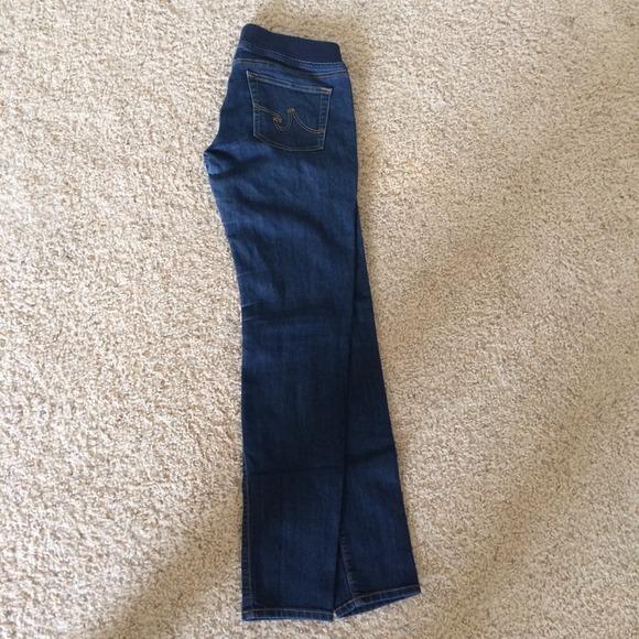AG legging jean size 28! Stretch waistband too