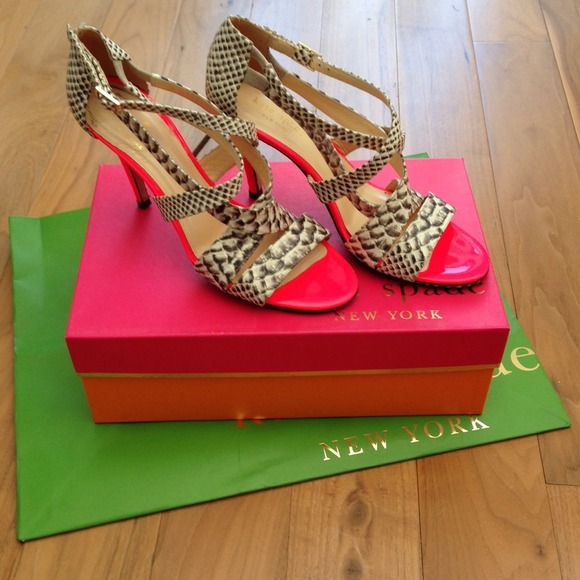 Kate Spade Sexy Sandals Size 7.5 But Fits Like 8.