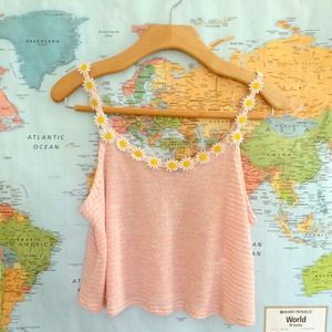 Crop top and highwaisted shorts bundle!!!😊