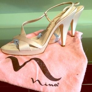 Nina nude heels