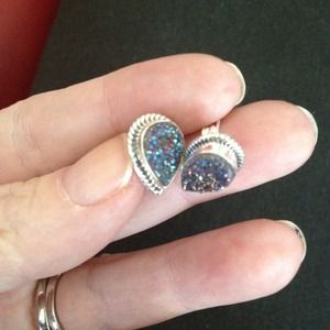 DARK BLUE TITANIUM DRUZZY EARRINGS. STUDS. 😊