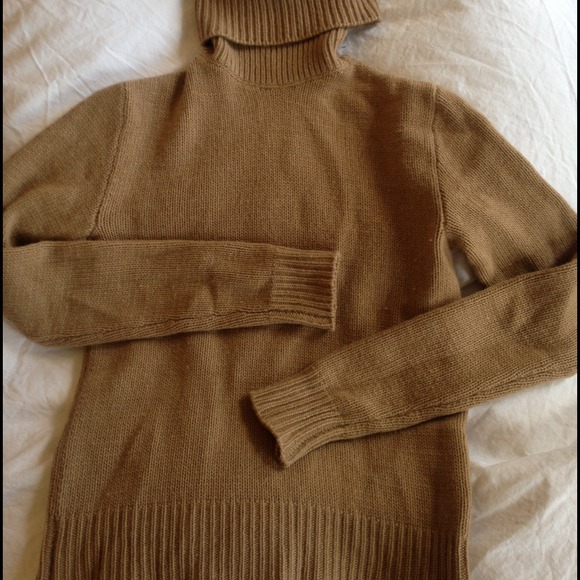 Ralph Lauren Collection camel cashmere sweater.