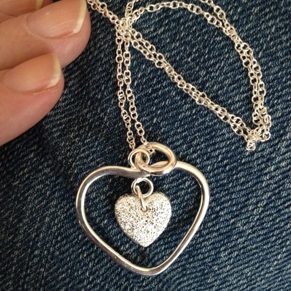 ๐SP PENDANT W/ 925 CHAIN INCLUDED.๐ - Picture 2 of 2