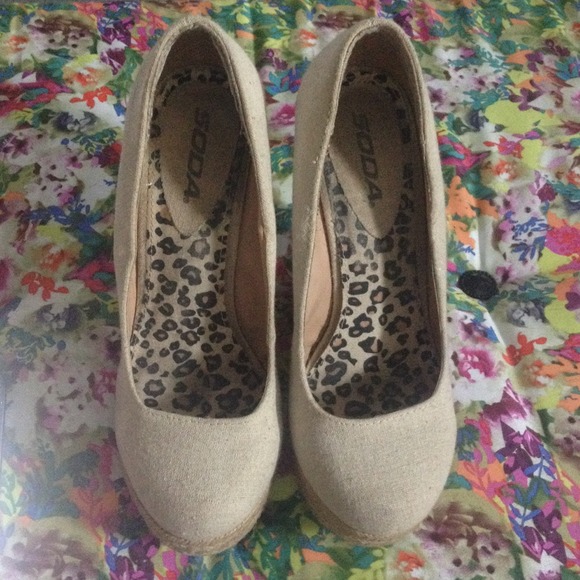 Canvas Wedges