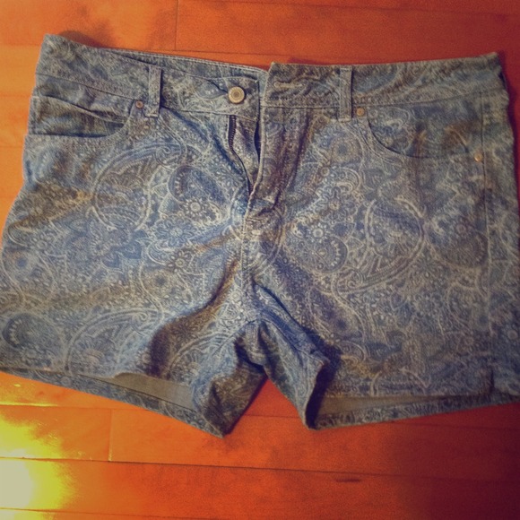 Faded Glory paisley denim shorts