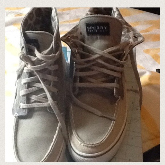 Sperry top sider (new listing price)