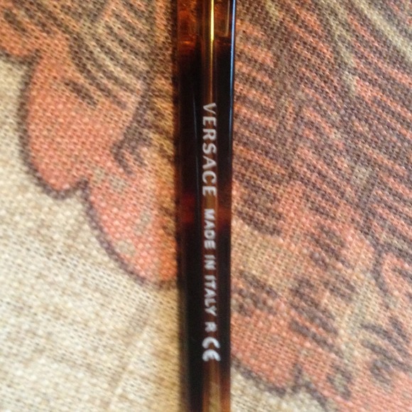 100% Authentic Versace Sunnies - Picture 3 of 5