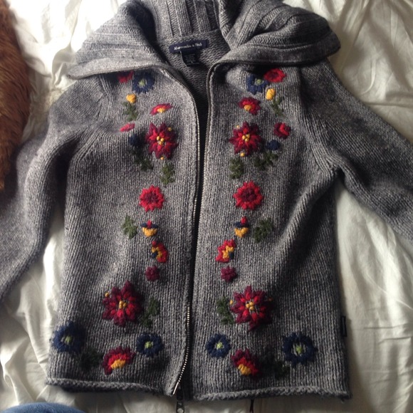 Zip-up sweater from A&F - Picture 2 of 3