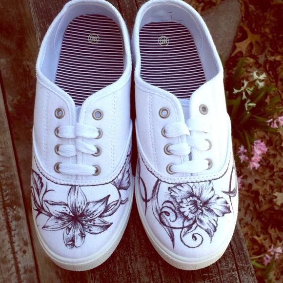 Custom Hand-Drawn Canvas Shoes