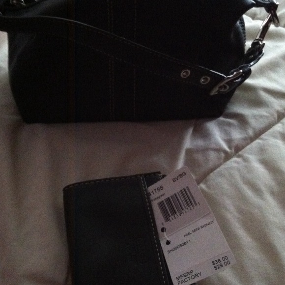REAL Hunter Green  Clutch w/ small wallet