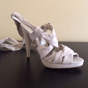 High heels ankle wrap ivory suede sz 7 brand  new!