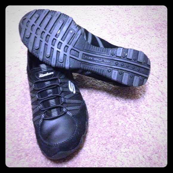 Pre owned Sketchers Size 6