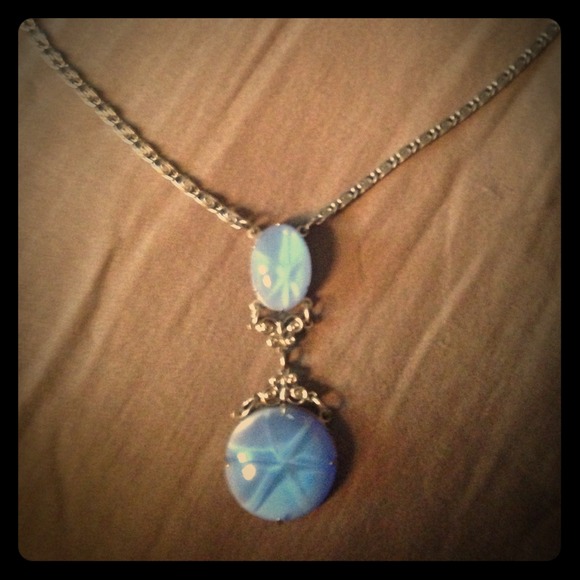 Vintage, delicate 2 stoned tier drop necklace