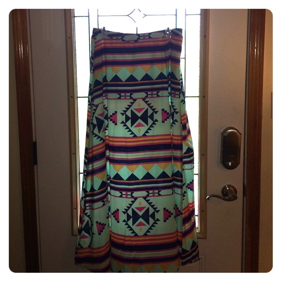 🔴 BUNDLED /SOLD 🔴 Maxi skirt