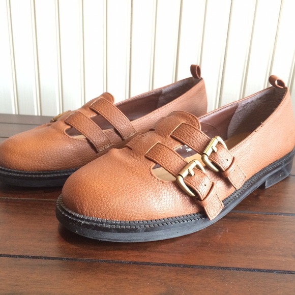Urban Outfitters brown loafers :) size 7