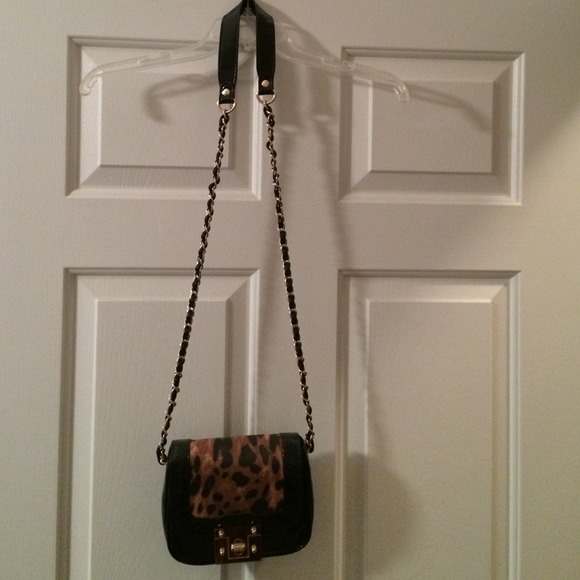 Black Pantent with Leopard print purse - Picture 2 of 4