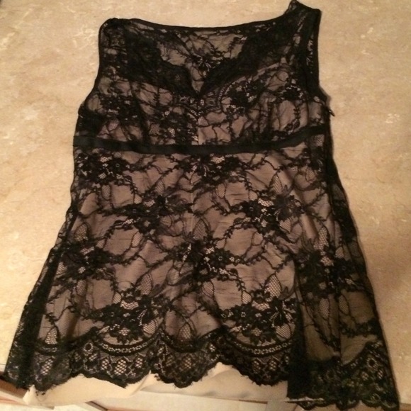 Ann Taylor loft black lace dressy tank top.