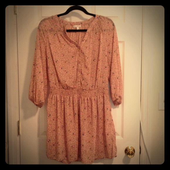 SOLD! Adorable flowery dress
