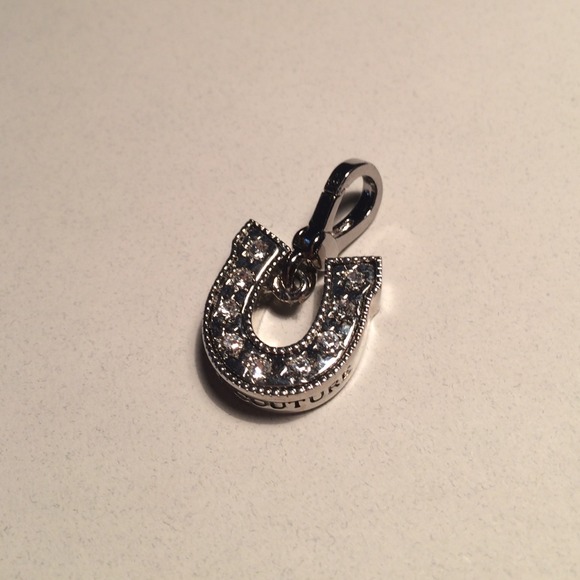 Juicy Couture Horseshoe Charm– Silver