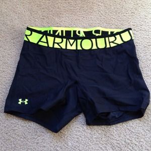Under armour bundle. Sports bra and spandex shorts