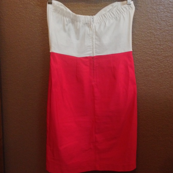 Super Cute Bodycon Dress With Bow - Only Worn Once - Picture 3 of 3