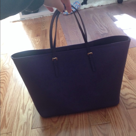 Michael Kors Tote - Picture 2 of 4