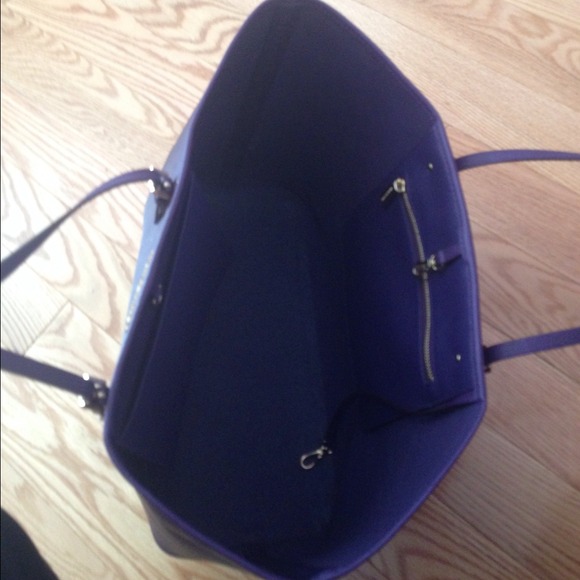 Michael Kors Tote - Picture 3 of 4