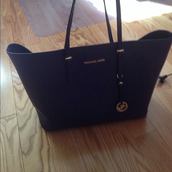 Michael Kors Tote - Picture 4 of 4
