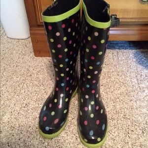 Rain boots. Size 9.