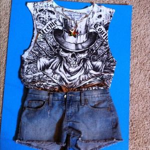 Skull cut off muscle tee