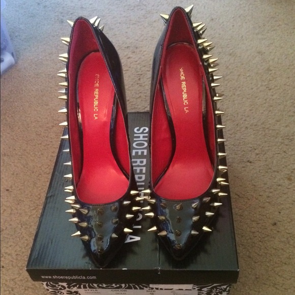 Spiked pumps BUNDLED!! SOLD - Picture 2 of 4
