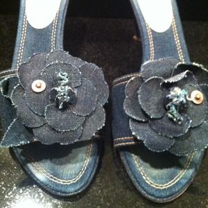 🔴SOLD🔴AUTHENTIC CHANEL CAMELLIA DENIM SANDAL