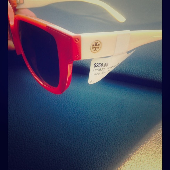 Tory burch **Authentic**