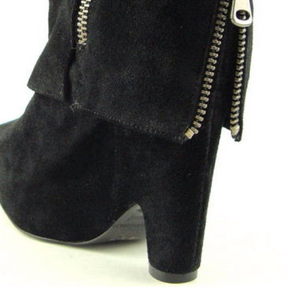 SOLD - Picture 2 of 4