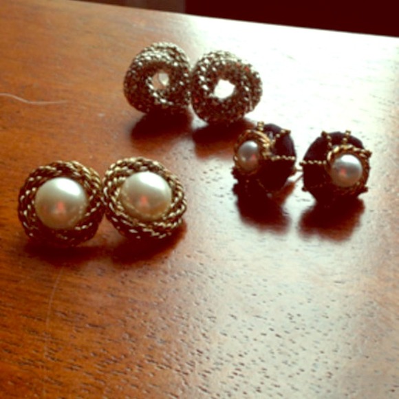 Bundle of Forever 21 earrings
