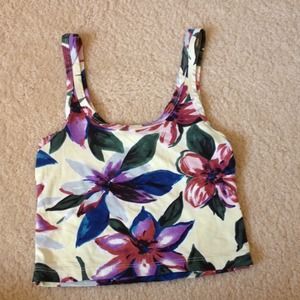 ❌ Traded ❌ Cropped floral tank