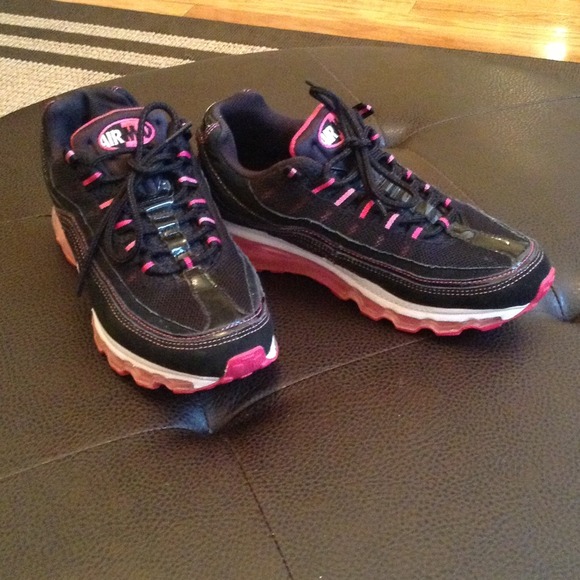 Air Max Nike Sneaker sz 6 1/2 pink/Black