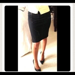 The Limited size 4 Black office skirt