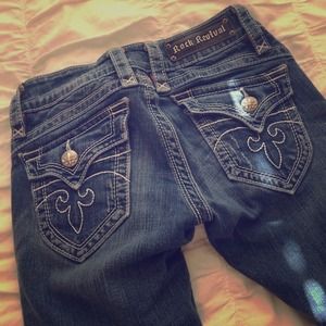 ROCK AND REVIVAL SZ 26. Gwen bootcut. Like new!