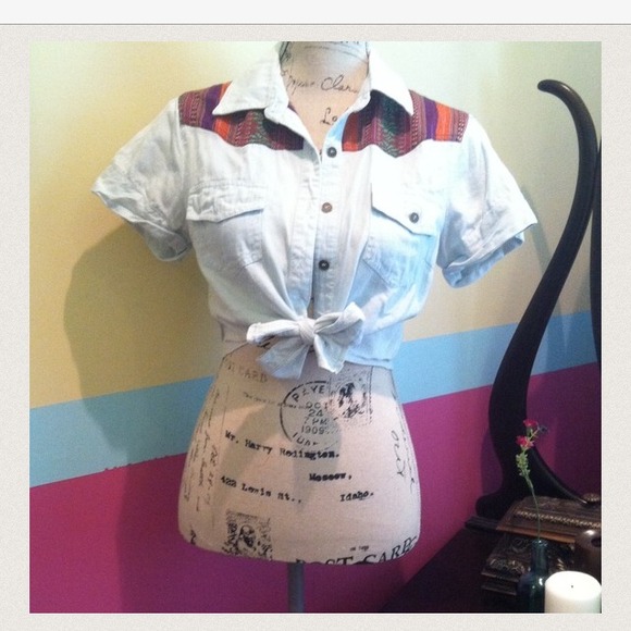 Crop top - Picture 3 of 3